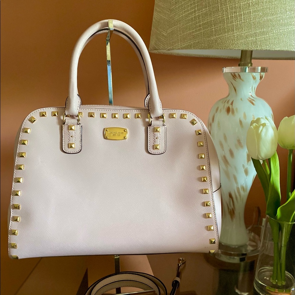 🌷Michael Kors "SANDRINE STUD" Studded Satchel🌷